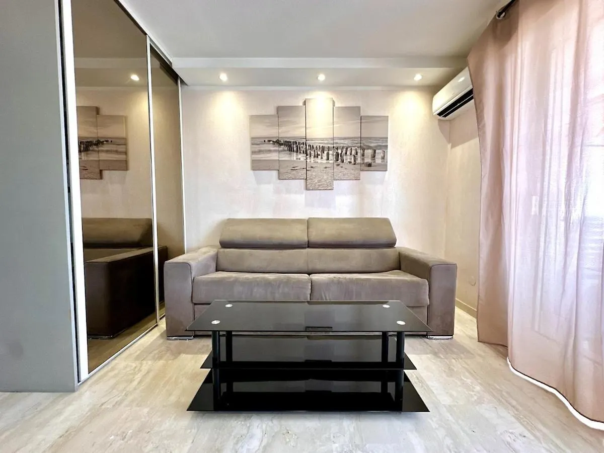 Apartment Charmant Studio, Piscine, Vue Mer Proche Monaco Cap-d'Ail France