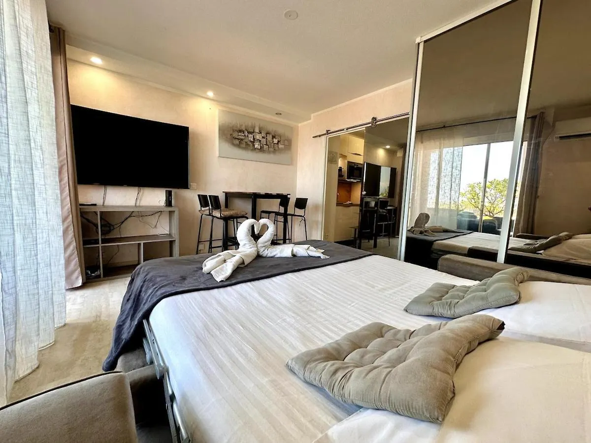 Charmant Studio, Piscine, Vue Mer Proche Monaco Cap-d'Ail