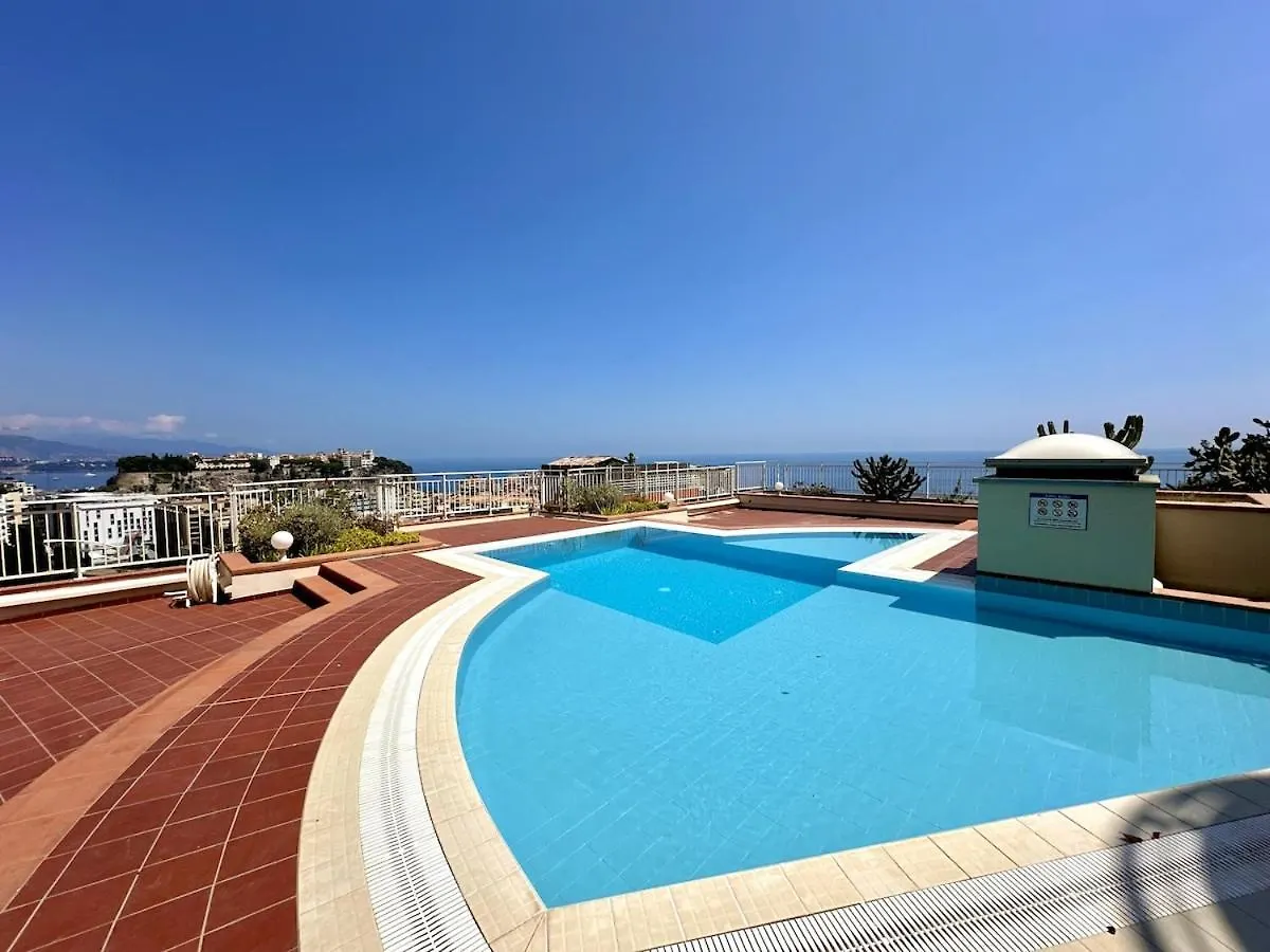 Apartment Charmant Studio, Piscine, Vue Mer Proche Monaco Cap-d'Ail