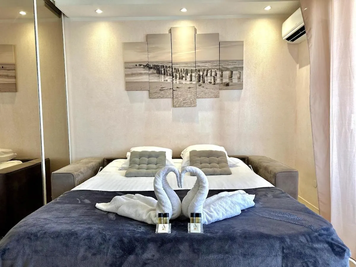 Charmant Studio, Piscine, Vue Mer Proche Monaco Cap-d'Ail Apartment